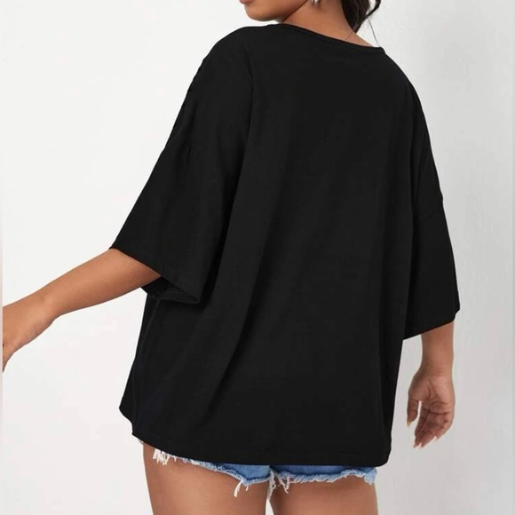 ‘Choker Neck Ripped Tee’ 🤟🏾 - Picture 3 of 3